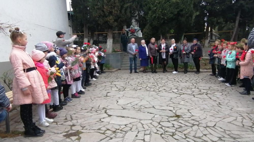 В Алупке и посёлках ЮБК отметили День освобождения от фашистских захватчиков