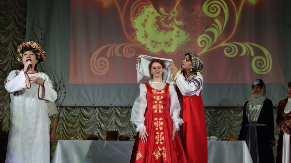 гала концерт симферополь музыкальный театр. гала концерт симферополь музыкальный театр. крымский музыкальный театр зал. государственная капелла москвы имени вадима судакова. музыкальный театр симферополь выступление.