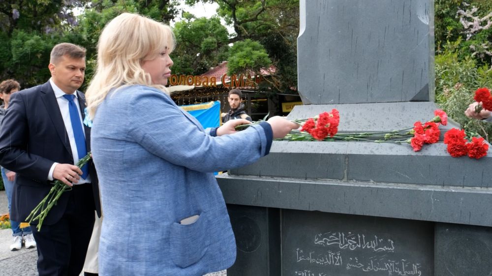День памяти жертв депортации народов крыма 18 мая картинки
