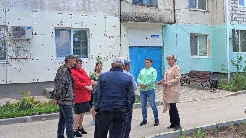 Погода в войково первомайском районе. Село Войково. Село Гвардейское Крым. Село Гвардейское Крым новости. Встречи с жителями МКД зимой.