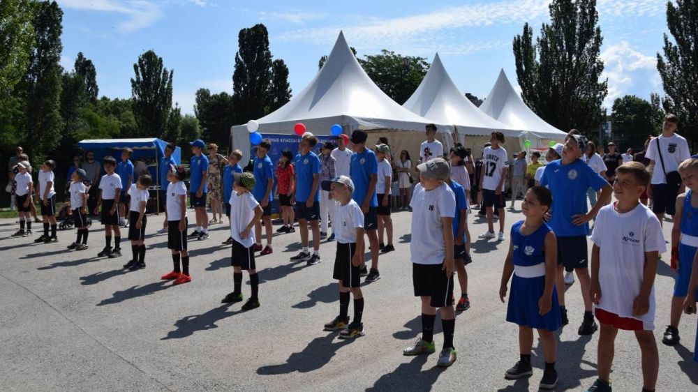 Симферополь спортивная. Спортивные выходные. Симферополь школа. 20 Школа Симферополь.