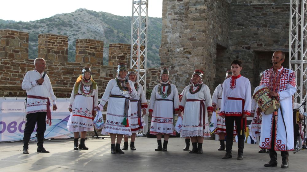Республиканский фестиваль «Свадебный хоровод» состоялся в Феодосии и Судаке