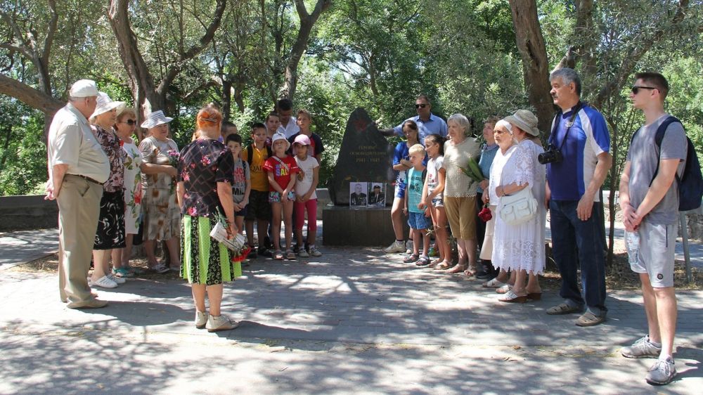 В День памяти и скорби в поселках Южнобережья прошли памятные мероприятия