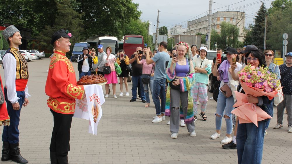 Фестиваль-марафон «Песни России» стартовал в столице Крыма