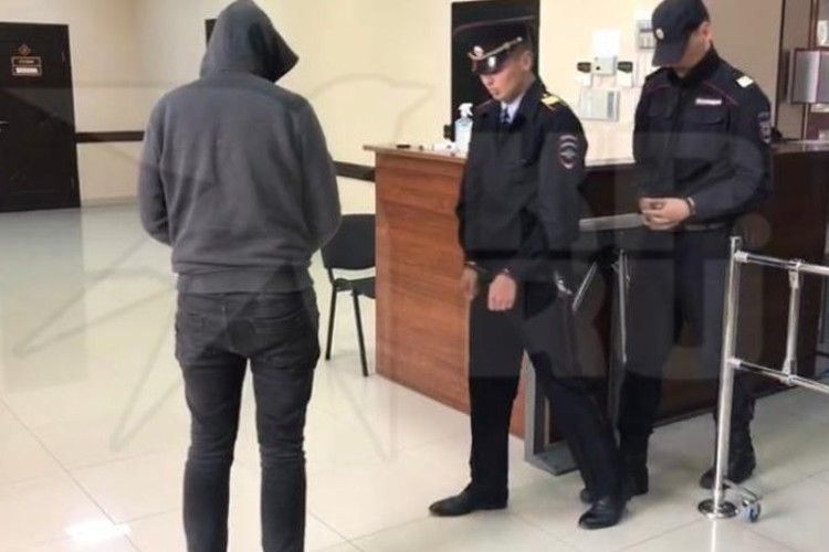 Похитили и избили: в Алуште полицейские отобрали у жителя Магнитогорска 1,5 млн, которые он копил на покупку дома