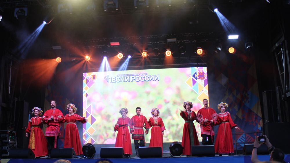 В Белогорске состоялся концерт в рамках Всероссийского фестиваля-марафона «Песни России»