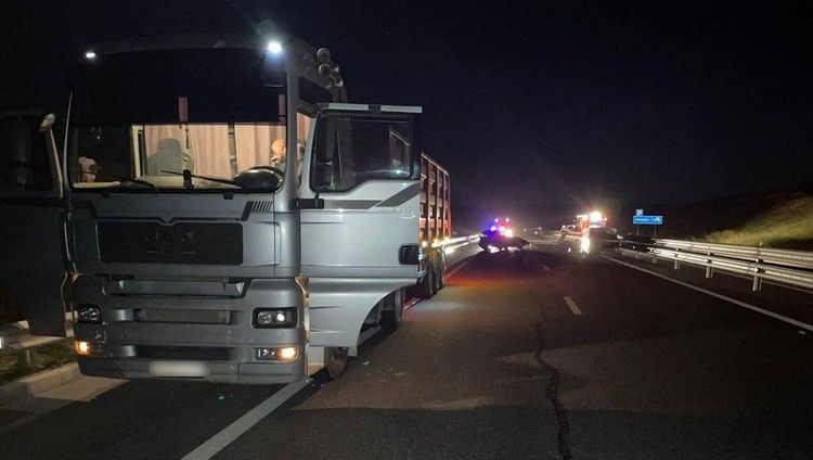 Неисправный грузовик на трассе «Таврида» стал причиной двух ДТП, в которых пострадали четыре человека