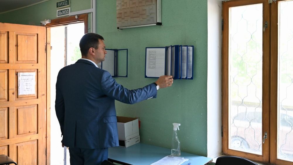 В городе Бахчисарай специалисты Минэкономразвития проверили мониторинг ресурсных организаций – Дмитрий Шеряко