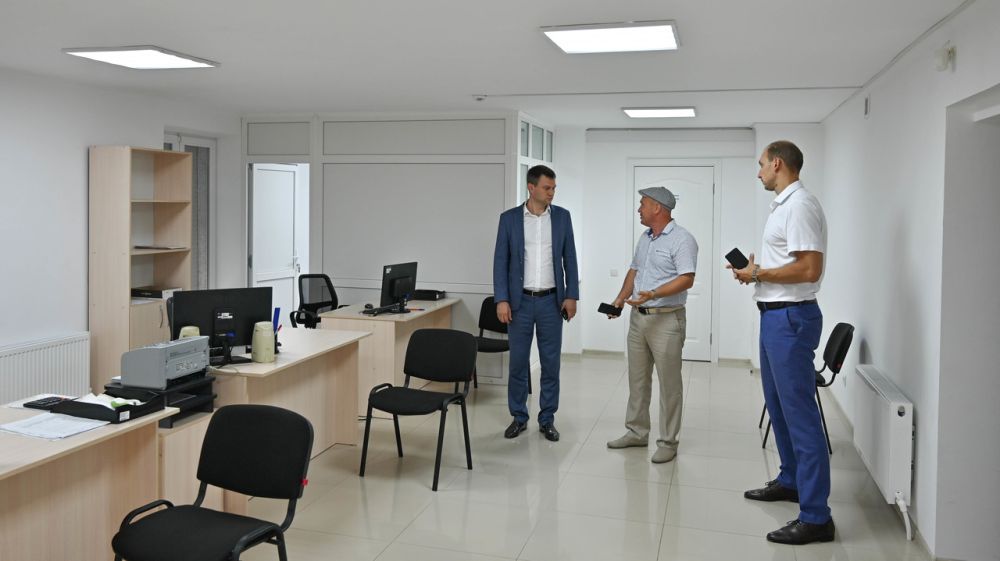 В городе Бахчисарай специалисты Минэкономразвития проверили мониторинг ресурсных организаций – Дмитрий Шеряко