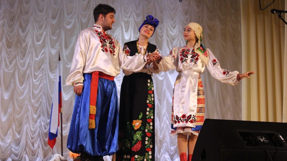 Белогорский район празднует День народного единства