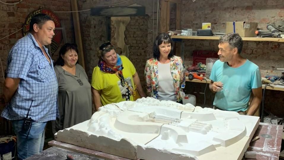 Татьяна Манежина проинспектировала ход ремонтно-реставрационных работ на объектах культуры Керчи