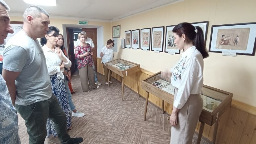 Представлены новые выставочные проекты из фондового собрания Бахчисарайского музея-заповедника