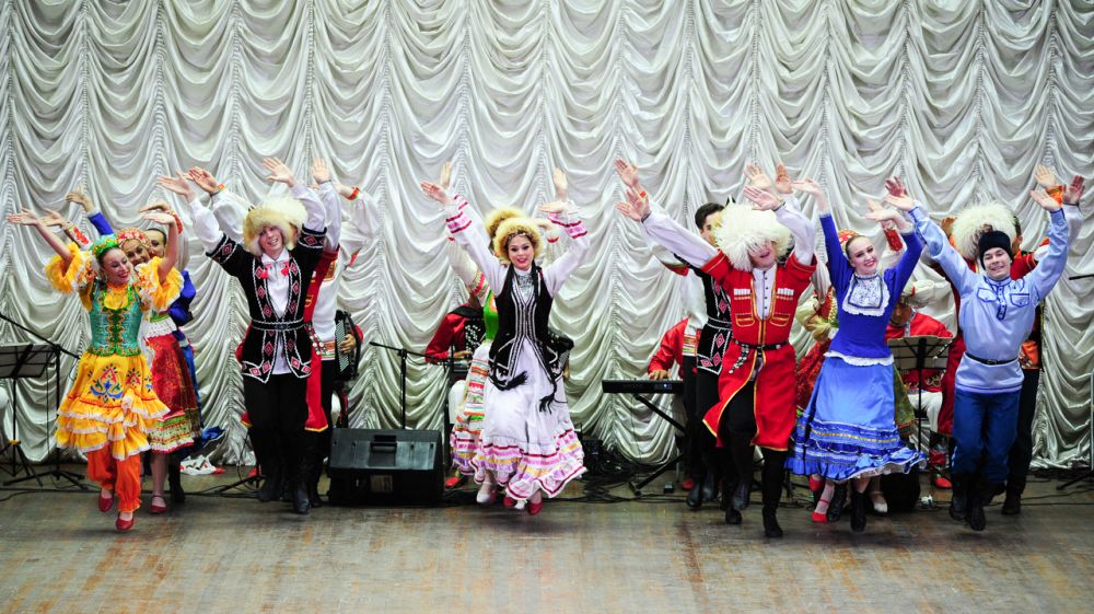 В Крыму прошли концерты Государственного ансамбля танца «Урал» с программой «Урал – от сердца»