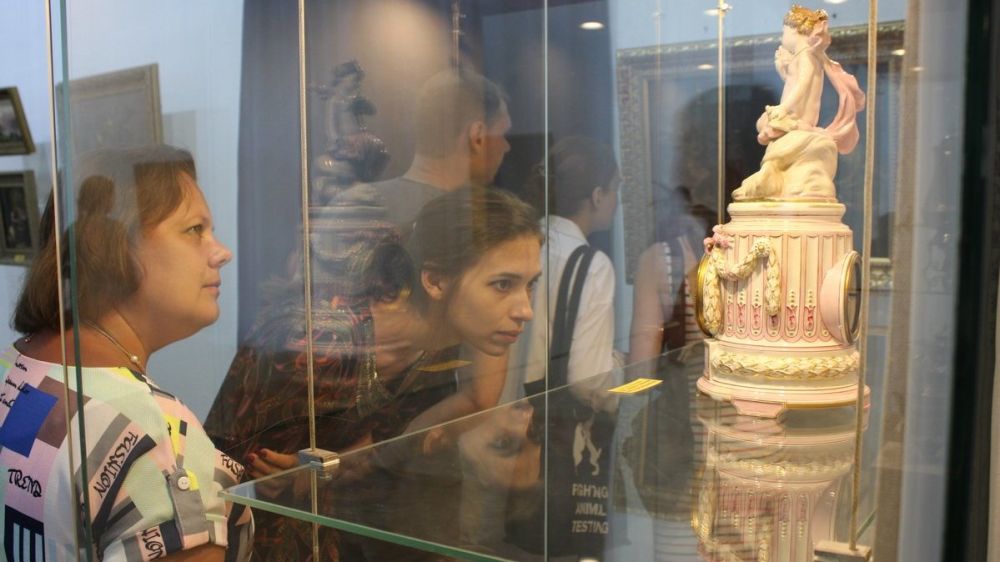 Межмузейный выставочный проект представлен в Картинной галерее Восточно-Крымского музея-заповедника