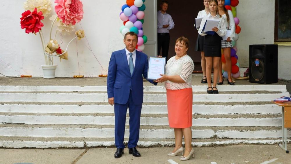 Юрий Гоцанюк 1 сентября посетил «Скворцовскую школу» в Симферопольском районе