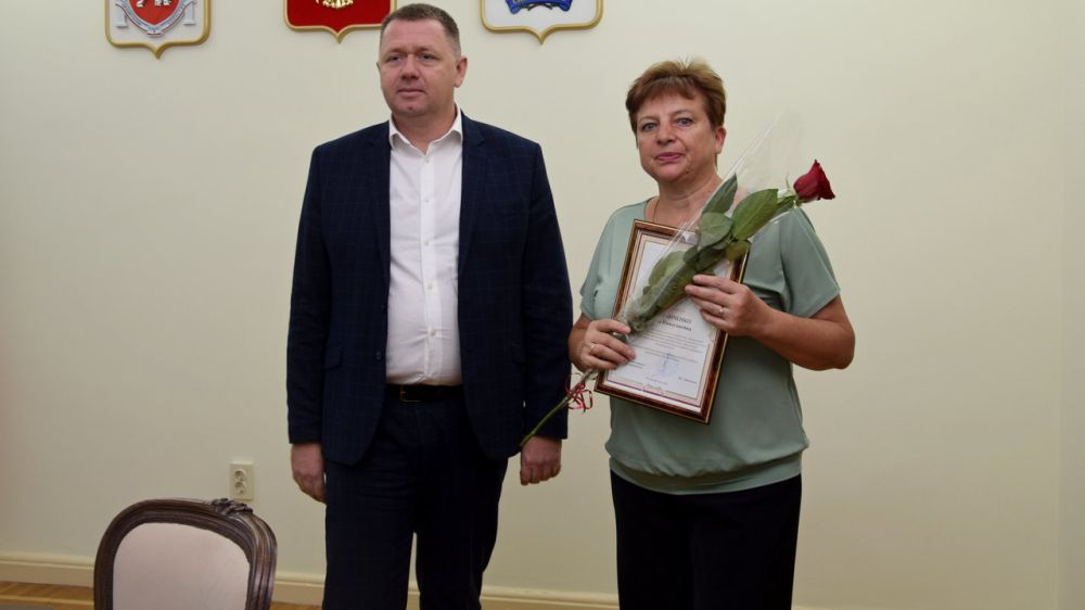 Михаил Афанасьев поздравил финансистов администрации Симферополя