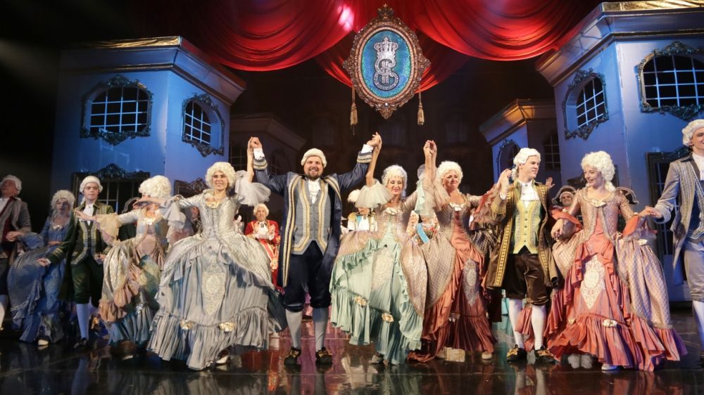 Ставропольский театр драмы ставрополь. Театр лермонтова ставрополь. Клип во дворце. Дубровский музыкальный театр волгоград дубровский. Мюзикл дубровский барнаул.