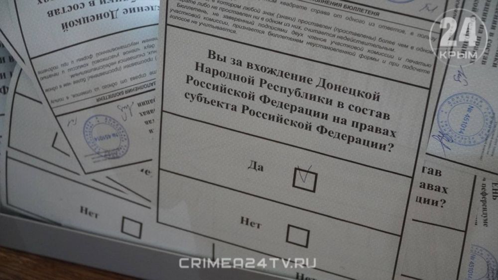 В Крыму закрылись участки для голосования в референдуме о вхождении в состав РФ Запорожской, Херсонской областей и Донбасса