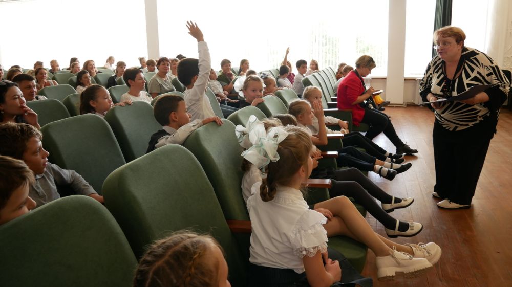 30 сентября в Черноморской детской школе искусств прошёл концерт в преддверии Дня Музыки