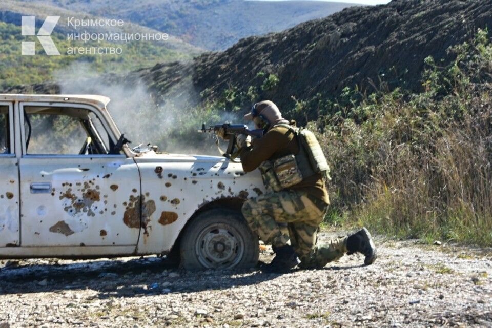 Мобилизованные крымчане проходят подготовку на полигоне