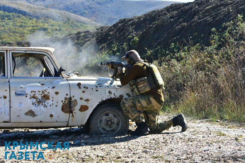 В одной из воинских частей Крыма мобилизованные готовятся к будущим задачам в зоне СВО
