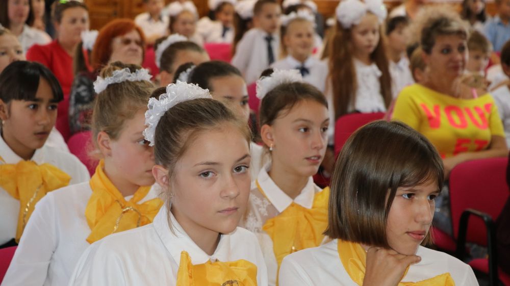 Феодосийская школа № 17 отметила «золотой» юбилей