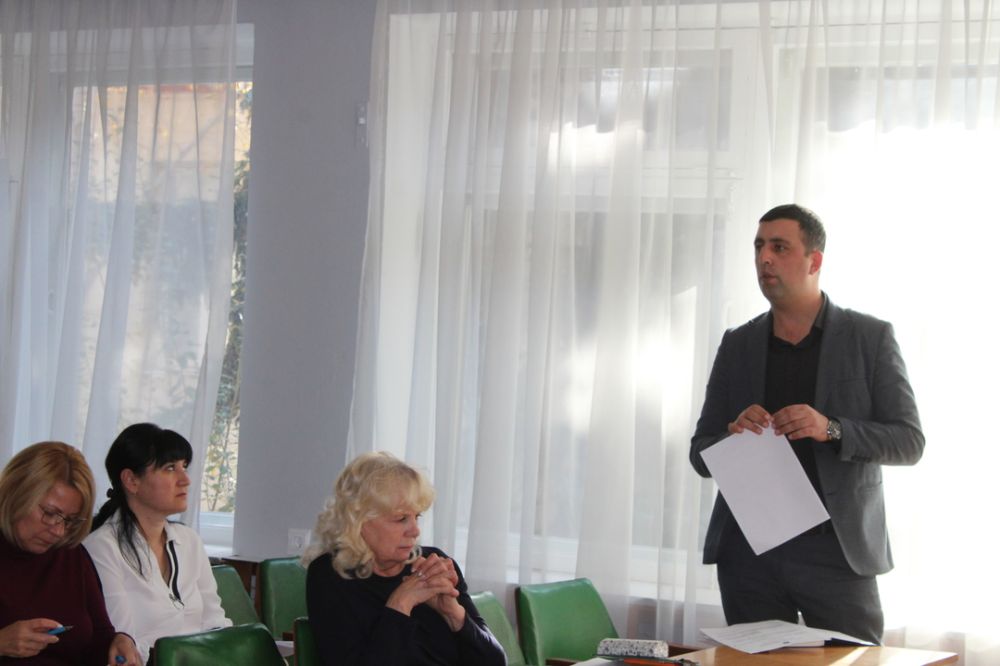 строим дом. репортёр восточного крыма ленинский район крым. жители поселка ленино крым. репортёр восточного крыма ленинский район крым. новости репортера восточного крыма.