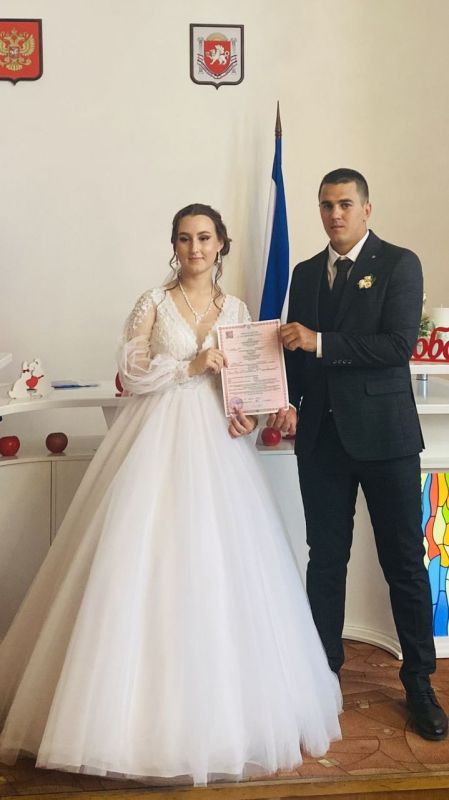 За прошлую неделю в Республике Крым зарегистрировано 672 брака и рождений