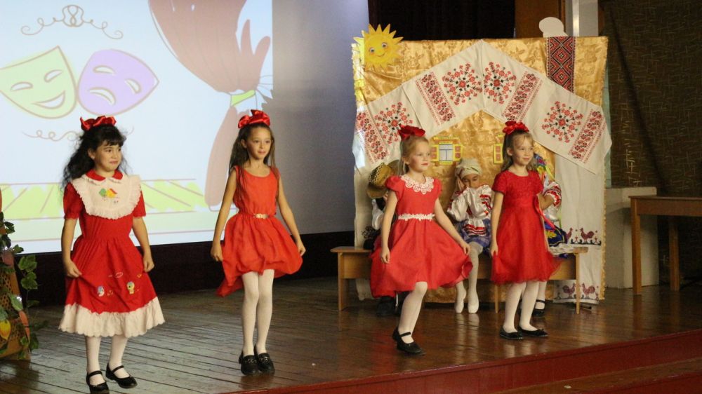 В Крыму подводят итоги Республиканского фестиваля-конкурса театральных коллективов «Школьные подмостки»