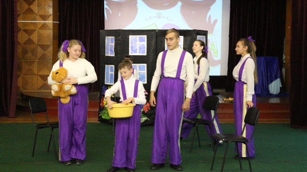 В Крыму подводят итоги Республиканского фестиваля-конкурса театральных коллективов «Школьные подмостки»