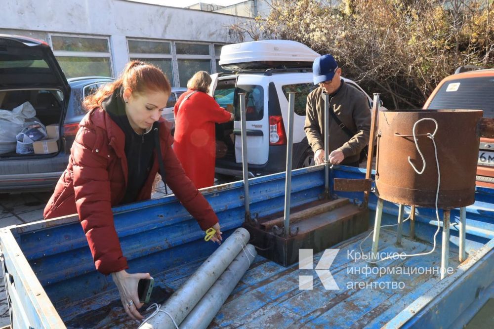 Волонтёры попросили крымчан перестать вязать носки для участников СВО