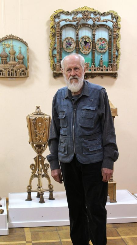Свыше 60 авторских работ Ивана Калько, составляют экспозицию персональной выставки, презентованной в Крымском этнографическом музее