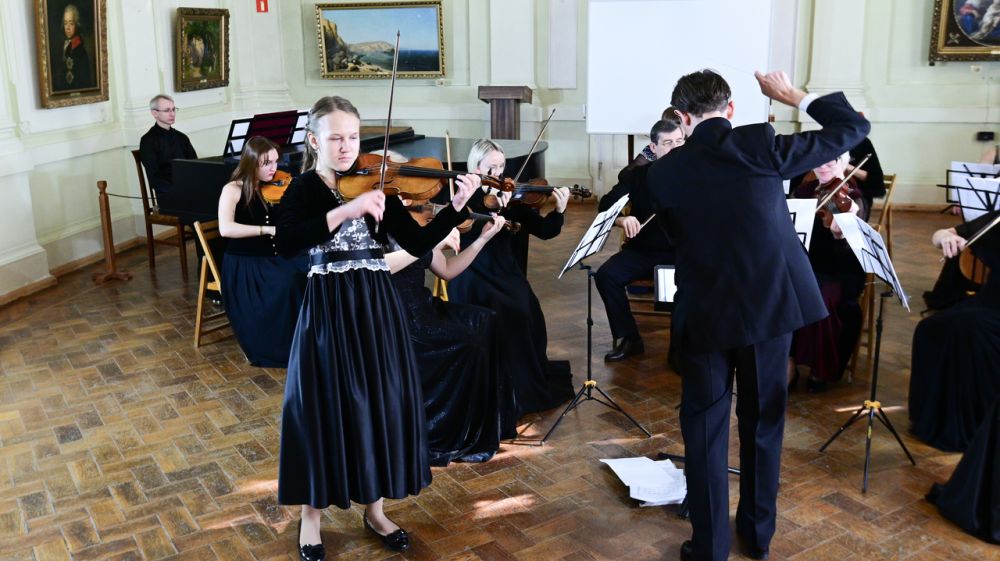 Концерты Камерного оркестра Крымской филармонии прошли в Симферополе