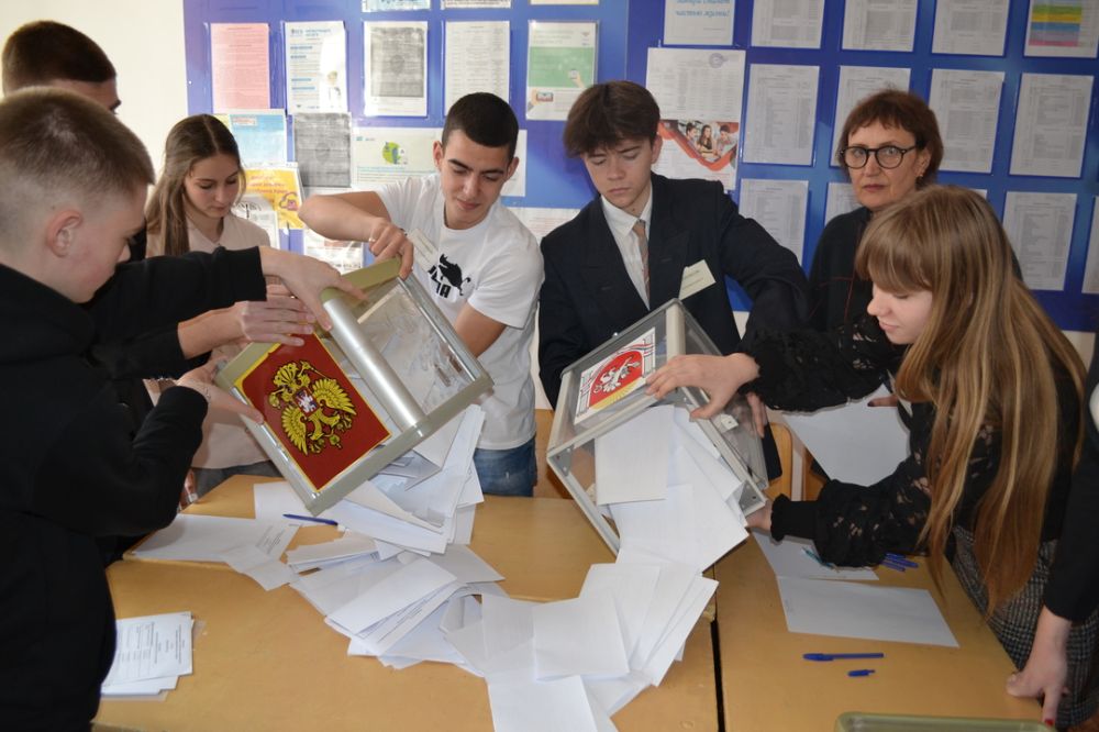 День молодого избирателя в библиотеке