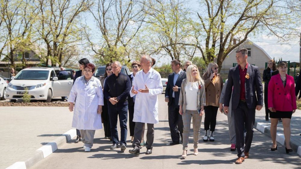 Погода крым черноморский красноярское. Село Кировское Крым. Модульная амбулатория.