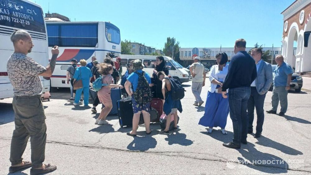 Первая группа детей прибыла на отдых в Крым из Белгородской области