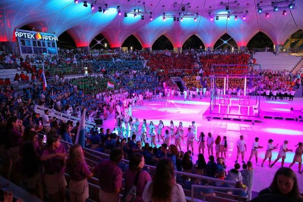 В «Артеке» завершилась международная смена - Лента новостей Крыма