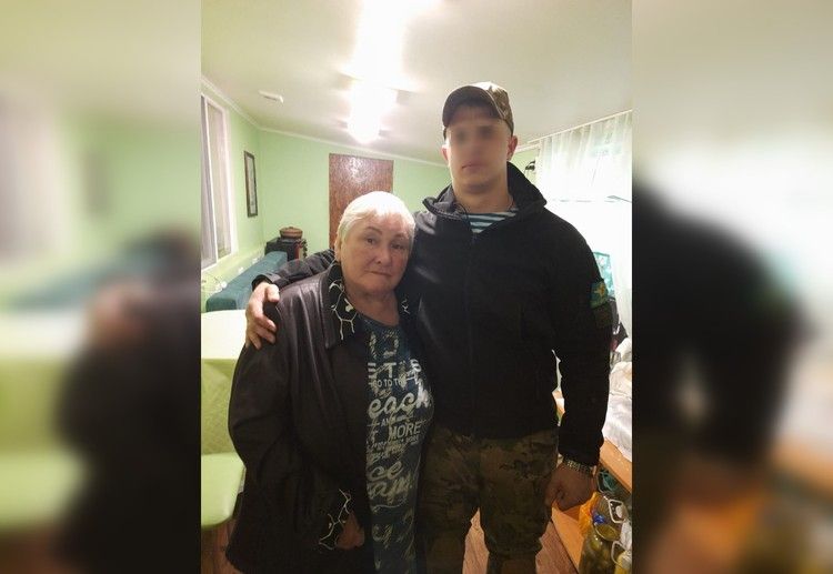 Звезда Ютуба баба Люда: знаменитость из Коктебеля жарит «заговоренные» пирожки и записывает клипы для военнослужащих СВО