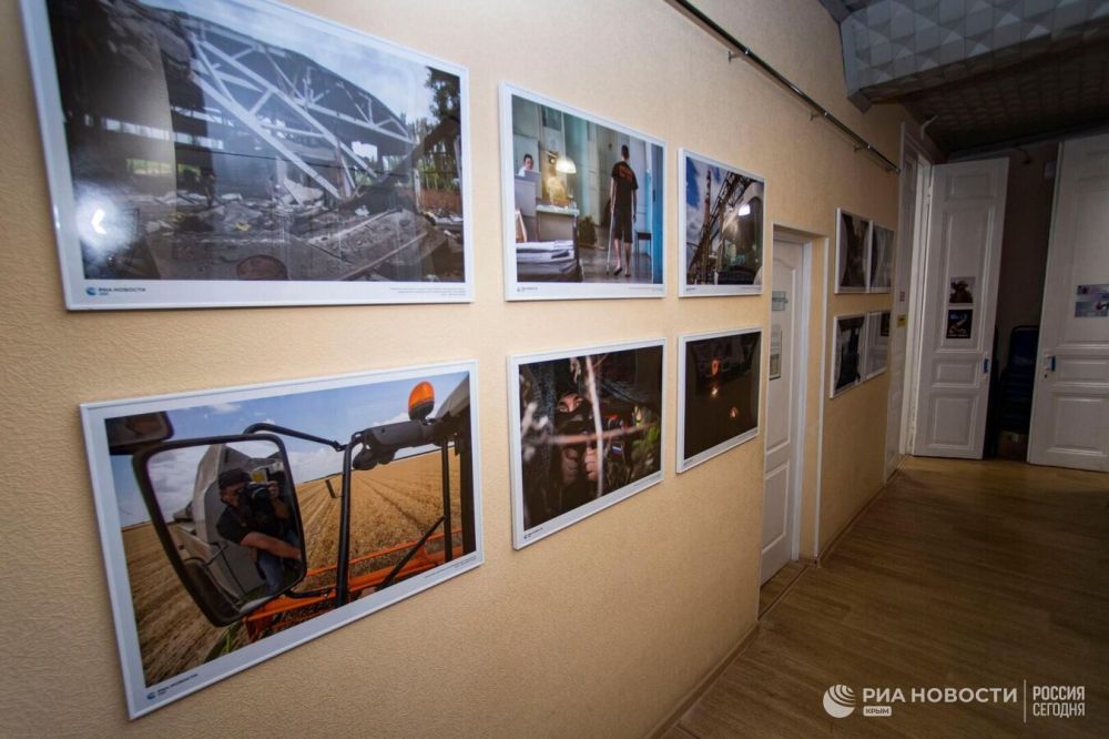 В Крыму открылась выставка для детей о спецоперации на Украине
